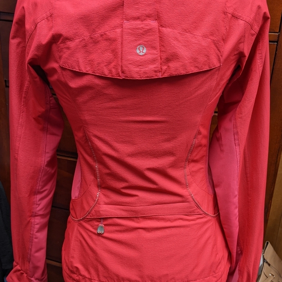 Lululemon jacket - Picture 2 of 4